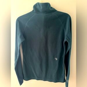 Mountain Hardwear lightweight, turquoise 1/4 zip fleece, size SP